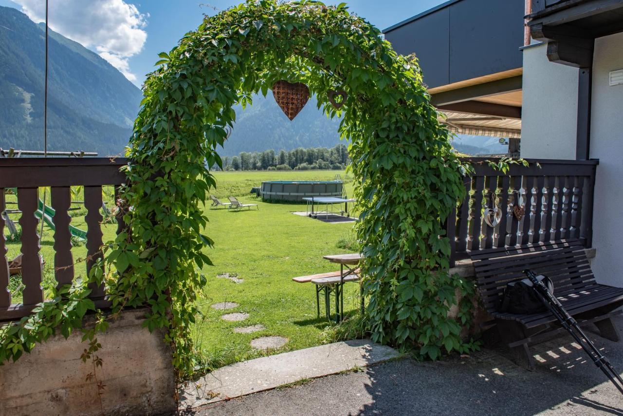 Gaestehaus Dreier Neukirchen am Großvenediger Exterior foto